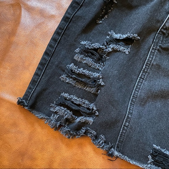 Missguided High Waisted Destroyed Mini Denim Skirt | Black | 0 - Picture 3 of 8